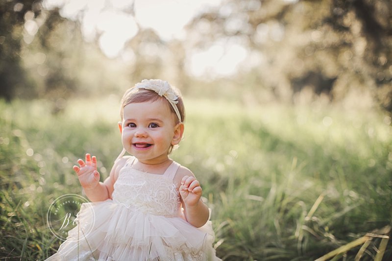 Ellie's first birthday cake smash session in tampa, florida