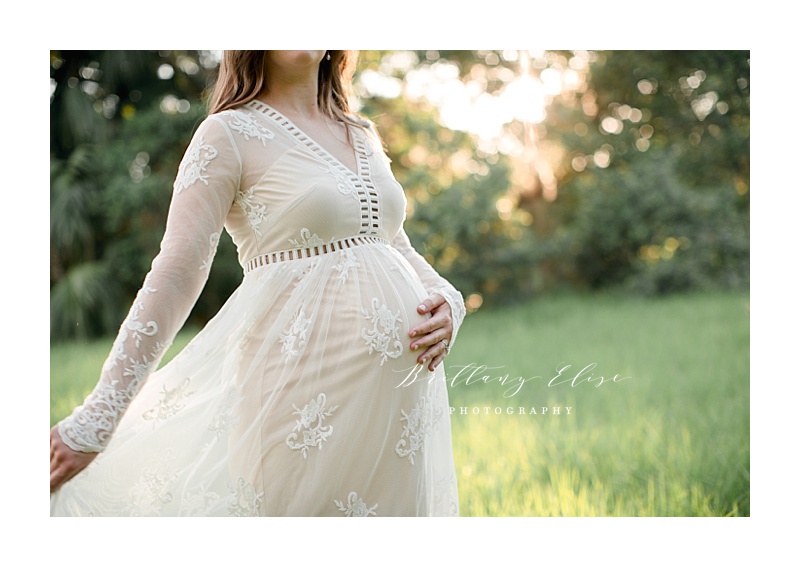 A Sunset Oaktree Maternity Portrait Session in Tampa, FL