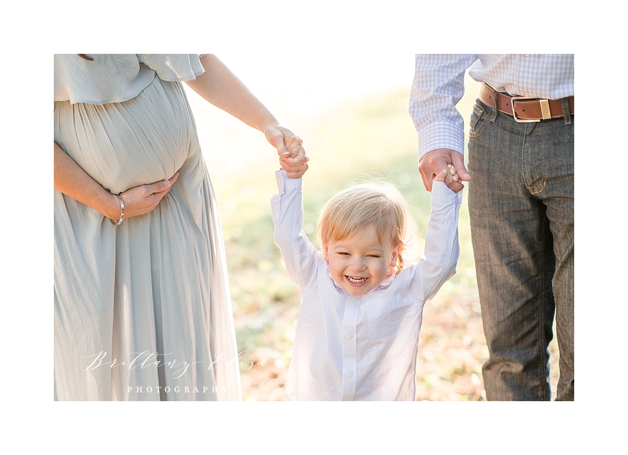 Tampa Outdoor Natural Light Maternity Photographer