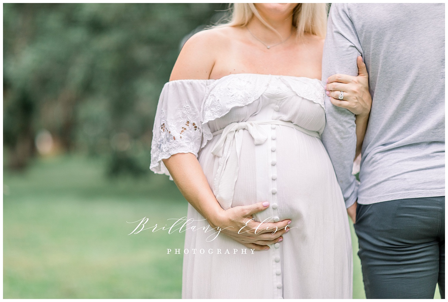 Tampa Outdoor Maternity Photographer