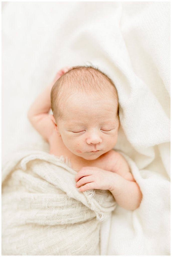 A Sleepy Newborn Session | Brittany Elise Photography Tampa, FL